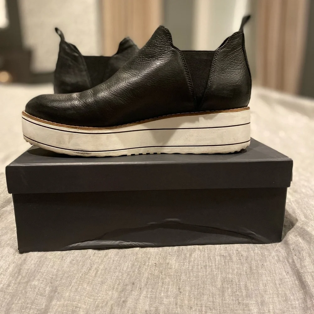 Silent D Nizzal Platform Sneaker